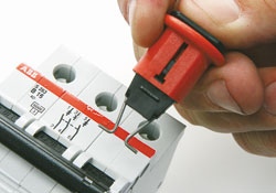 Тип POS – стандартные выходы - Блокираторы для миниатюрных электроавтоматов